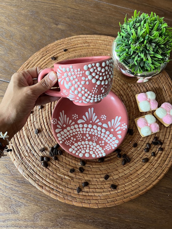 Arte en cada sorbo: Juego de taza y platillo de té o café de Talavera hecho a mano en México