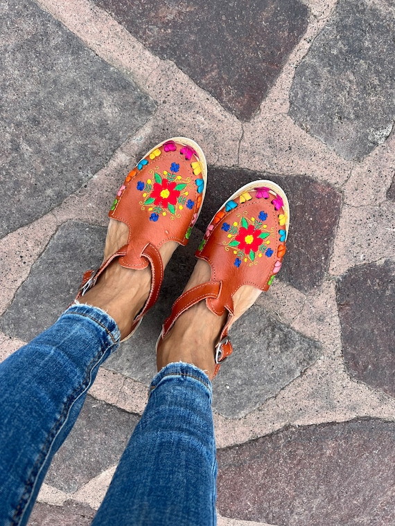 Huaraches with strap hotsell