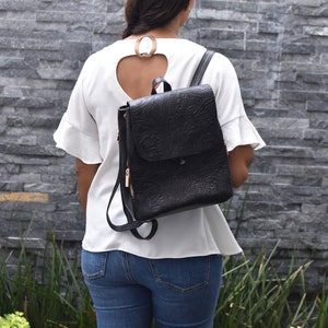 Leather bag - Crossbody leather bag - Wristlet clutch - Mexico leather bag - crossbody leather bag