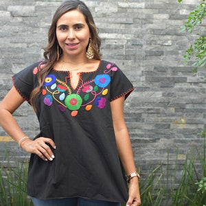 Gorgeous Vintage Embroidered  hand woven  Ethnic Floral Huipil  Shirt