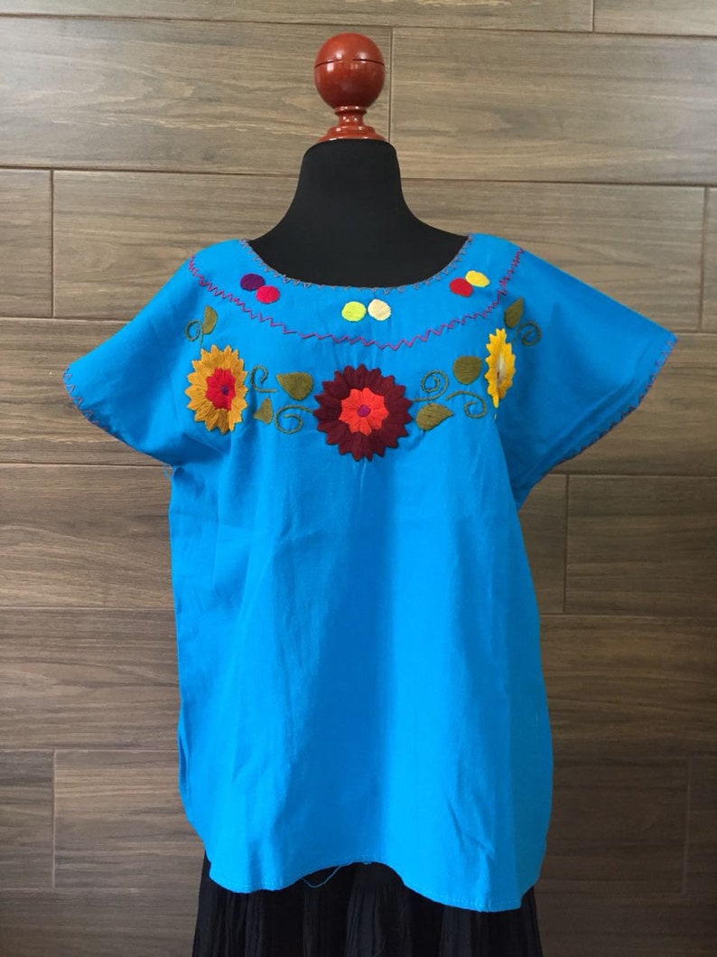 Gorgeous Vintage Embroidered hand woven Ethnic Floral Huipil Shirt