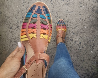 Bunte mexikanische Huaraches ~Huarache-Sandale in allen Größen Boho-Hippie Vintage ~ Mexican Style ~ Mexikanische Huaraches ~ Knöchelriemen Sandale