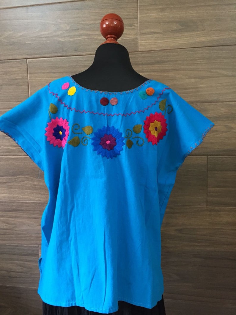 Gorgeous Vintage Embroidered hand woven Ethnic Floral Huipil Shirt
