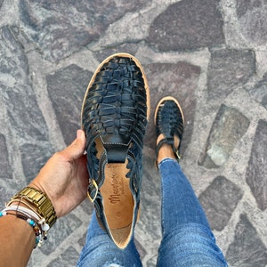 Huarache Sandal ~ All Sizes Boho- Hippie Vintage ~ Mexican Style ~ Black Leather ~ Mexican Huaraches