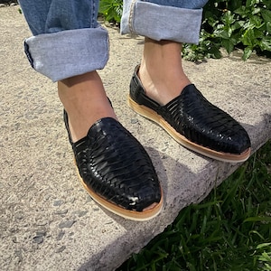 Mens Huarache Sandal ~ All Sizes Boho- Hippie Vintage ~ Mexican Style ~ Colorful Leather ~ Mexican Huaraches ~ Shoes  ~ Shoes  Leather