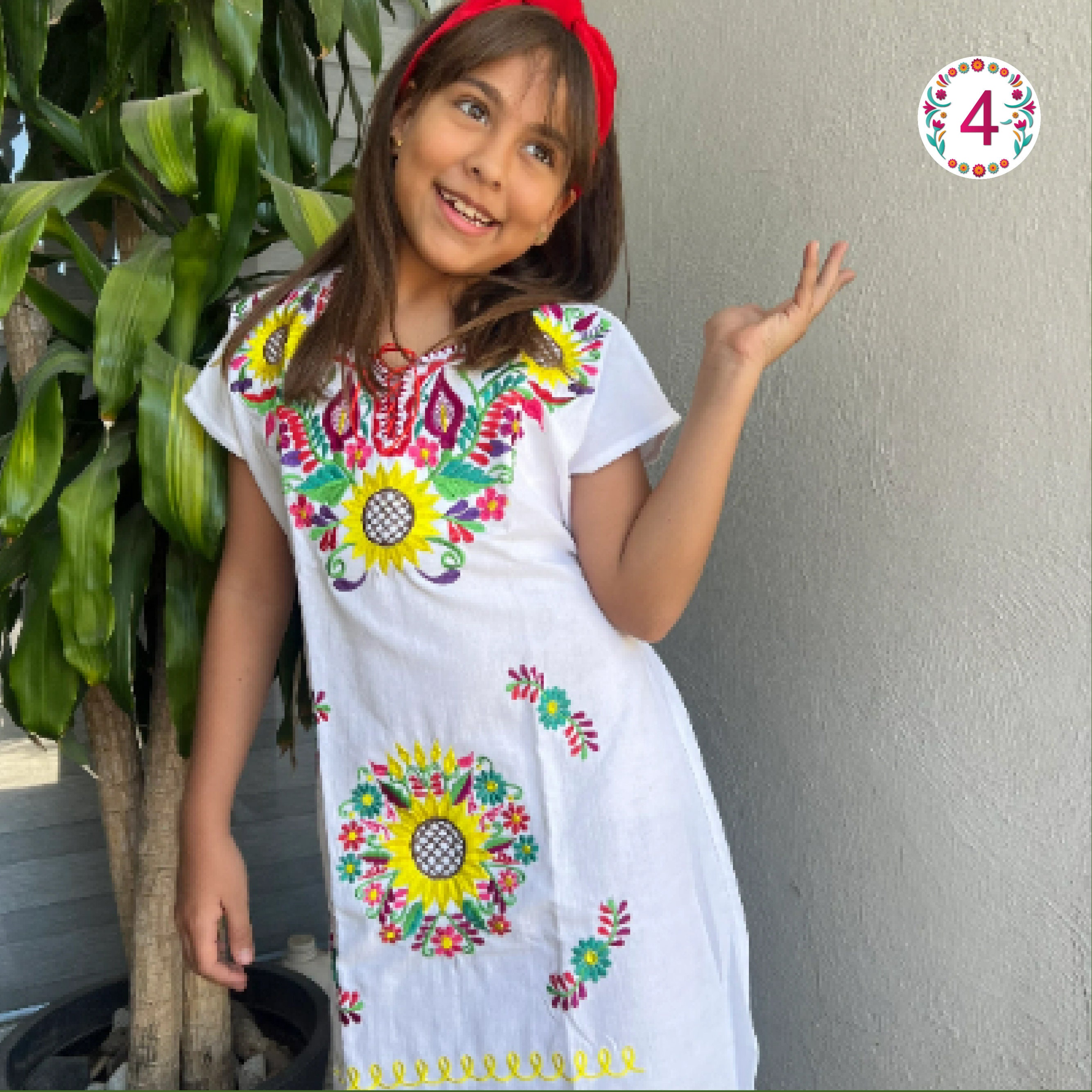 Abito Messicano Con Fiore Per Bambina - Vestito Tradizionale Ricamato In Misto Cotone, Maniche Corte, Tondo
