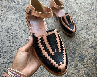 Huaraches wide Clearance