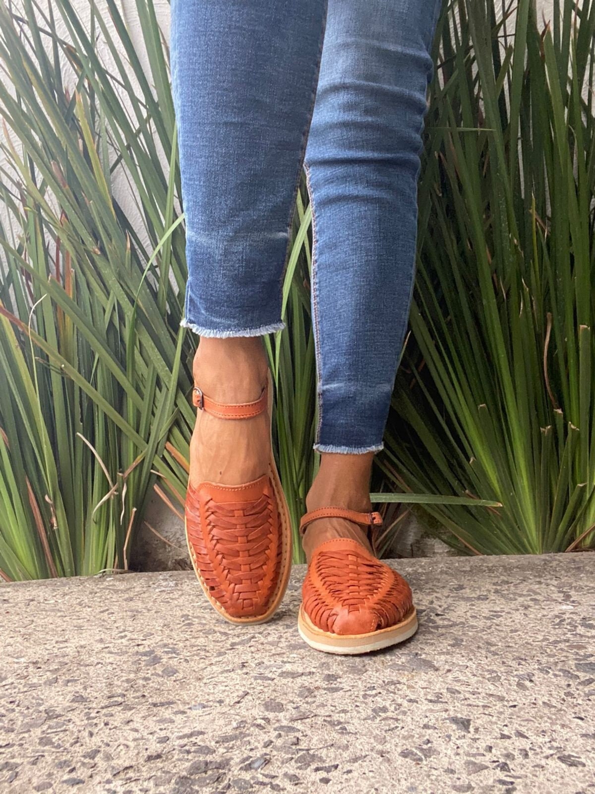 Blue jean huaraches discount