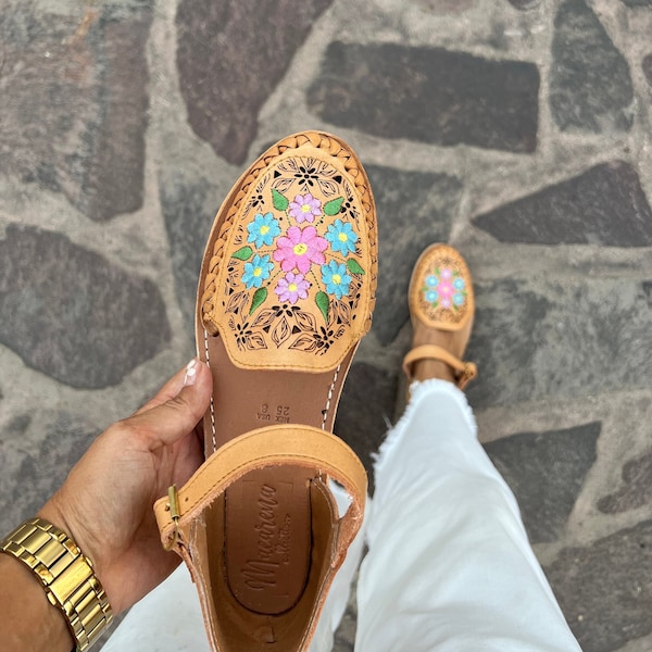 Sandalia Huarache ~ Todas las tallas Boho- Hippie Vintage ~ Estilo Mexicano ~Zapato Bordado Flores ~ Huaraches Mexicanos ~ Summer Shoes