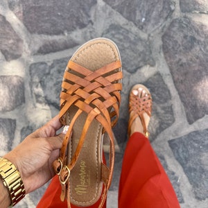 Huarache Sandal ~ All Sizes Boho- Hippie Vintage ~ Mexican Style ~ Colorful Leather ~ Mexican Huaraches