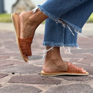 Huarache Sandal ~ All Sizes Boho- Hippie Vintage ~ Mexican Style ~ Colorful Leather ~ Mexican Huaraches  ~ Summer Shoes