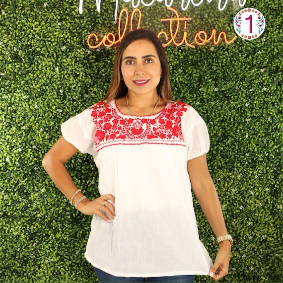 bordados en blusas blancas