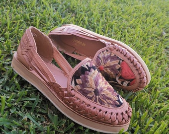 Huarache Sandal ~ All Sizes Boho- Hippie Vintage ~ Mexican Style ~ Colorful Leather ~ Mexican Huaraches