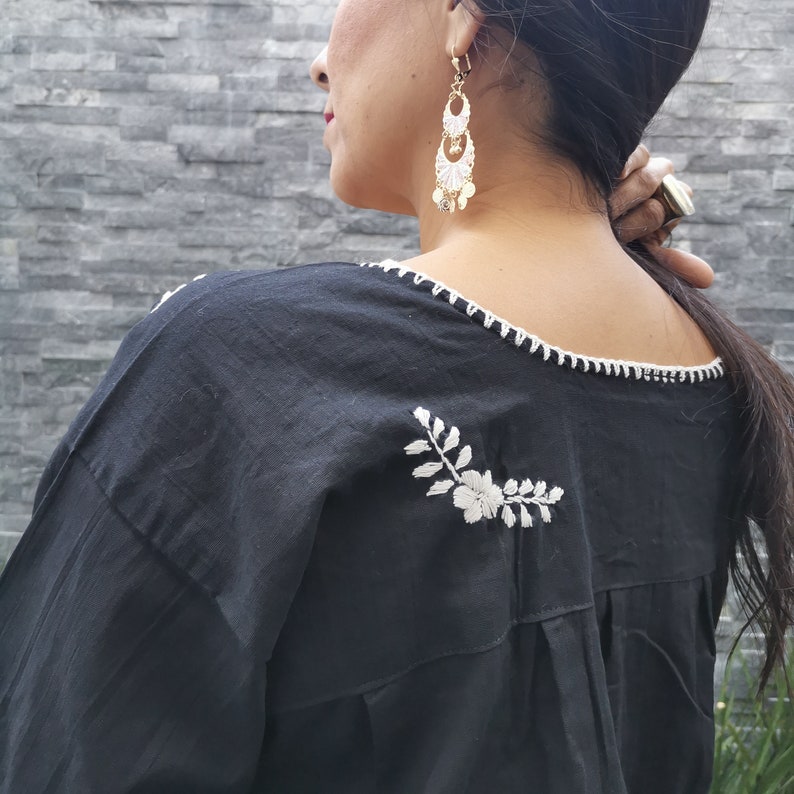 Black Huipil Blouse Long sleeve~ Telar Shirt ~ Mexican Shirt ~ Ethnic Floral Shirt ~ Womens Shirt ~ Embroidered Shirt ~ Handmade Shirt