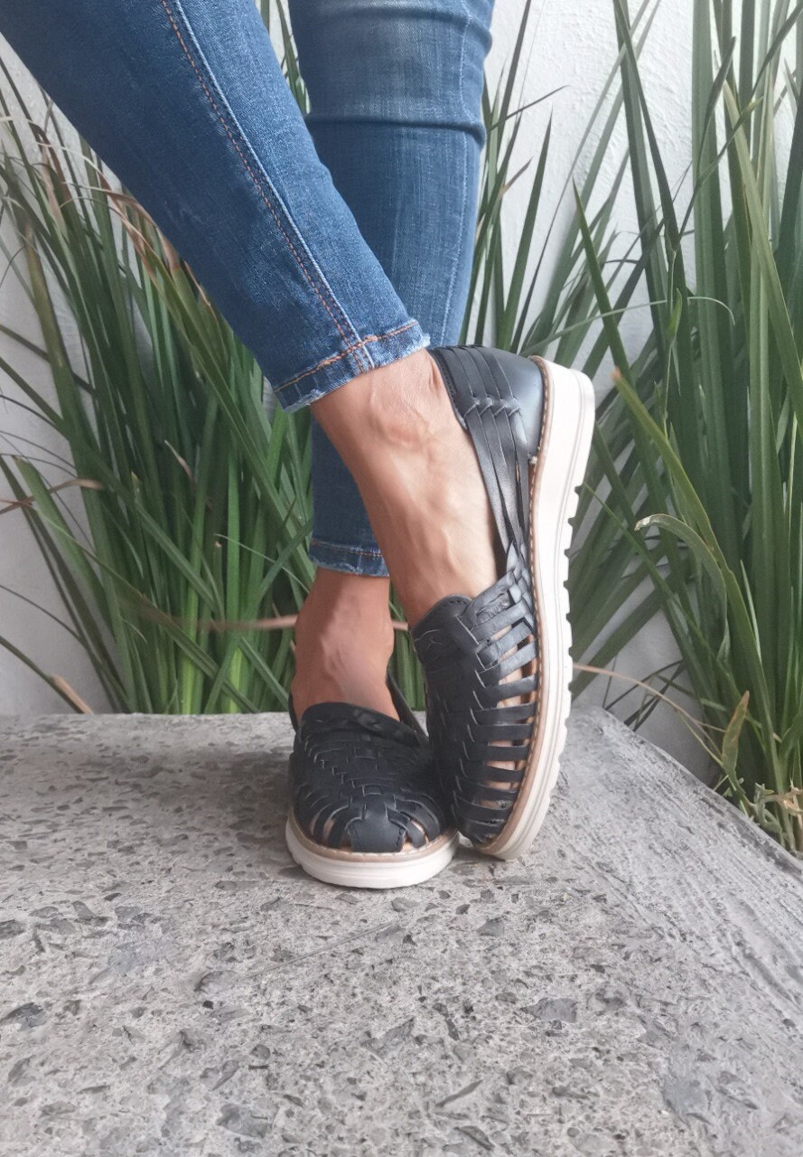 huaraches with arch support