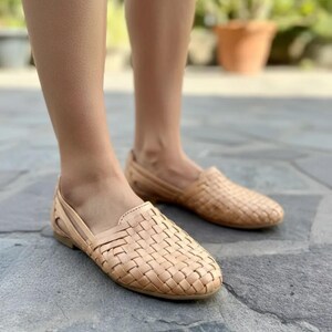 Sandalias Huarache de cuero hechas a mano – Zapatos mexicanos tejidos para el verano imagen 8