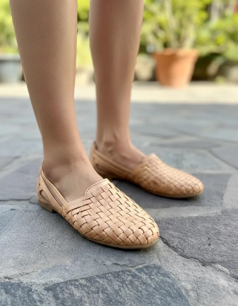 Sandalias Huarache de cuero hechas a mano – Zapatos mexicanos tejidos para el verano imagen 8
