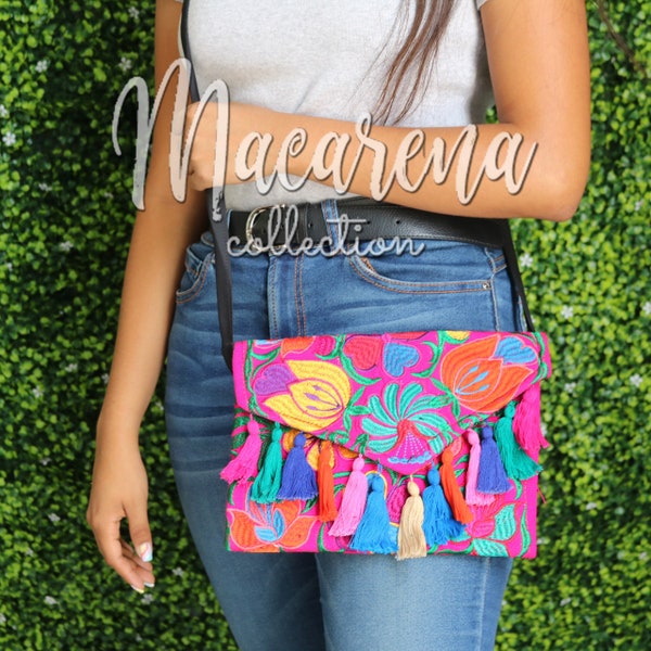 Huipil Purse ~ Mexican Handbag ~ Chiapas Clutch ~ Zippered Pouch ~ Flowered Bag ~ Floral ~ Embroidered ~ Evening Bag ~ Wristlet ~ Fringe ~
