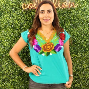 White Huipil Chiapas Womens Blouse ~ Embroidered by Hand ~ Traditional Mexican Shirt ~ Colorful Flowered Shirt ~ Floral Blouse ~Ethnic Style