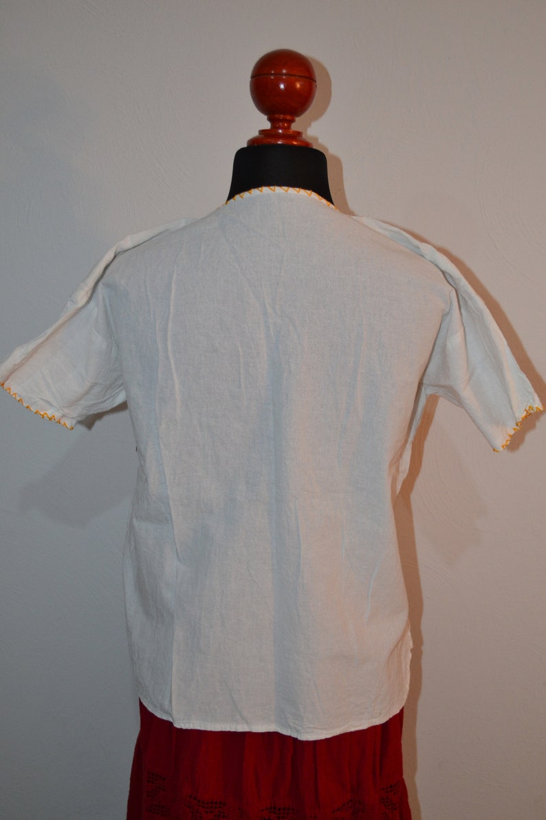 Gorgeous Vintage Embroidered hand woven Ethnic Floral Huipil Shirt