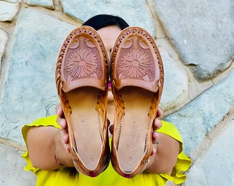 Sandalia Huarache ~ Todas las tallas Boho-Hippie Vintage ~ Estilo Mexicano ~ Cuero troquelado girasol ~ Huaraches Mexicanos