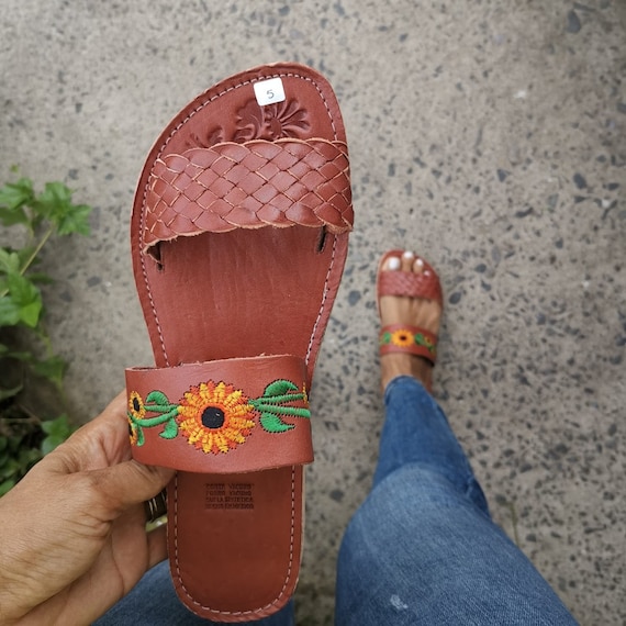 Huarache toute rouge sale