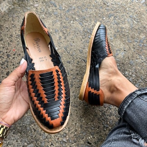 Huarache Sandal ~ All Sizes Boho- Hippie Vintage ~ Mexican Style ~ Colorful Leather ~ Mexican Huaraches