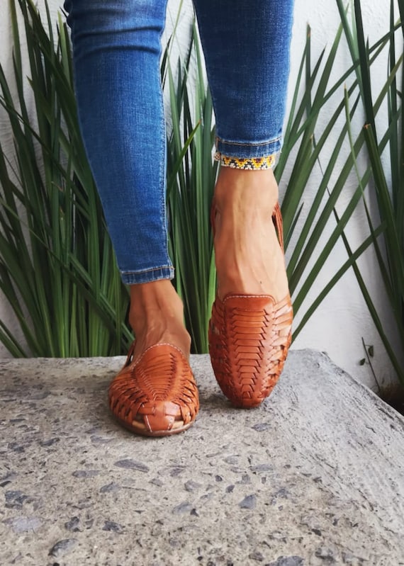 Schoenen damesschoenen Sandalen Huaraches Mexicaanse Stijl ~ Kleurrijk ~ Mexicaans Huaraches Gekleurde sandaal ~ Huarache Sandaal ~ Alle Maten 