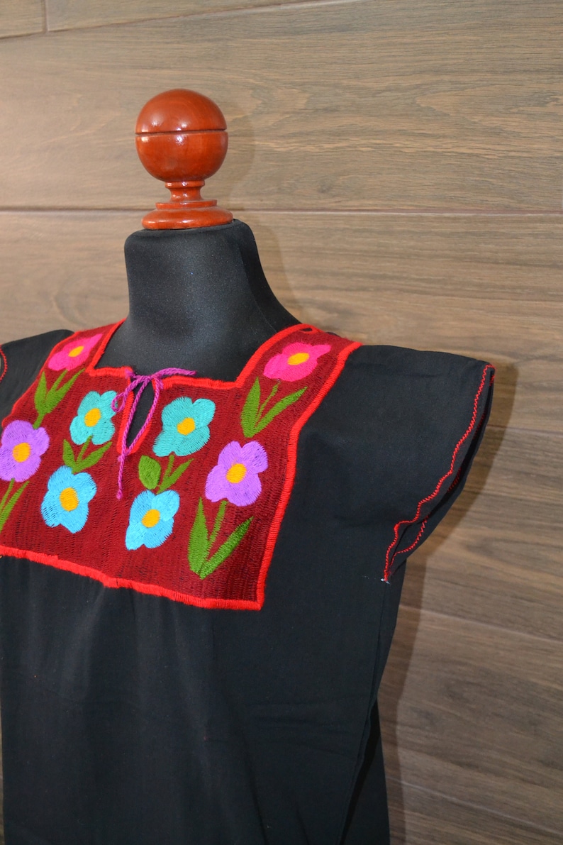 Gorgeous Vintage Embroidered hand woven Ethnic Floral Huipil Shirt