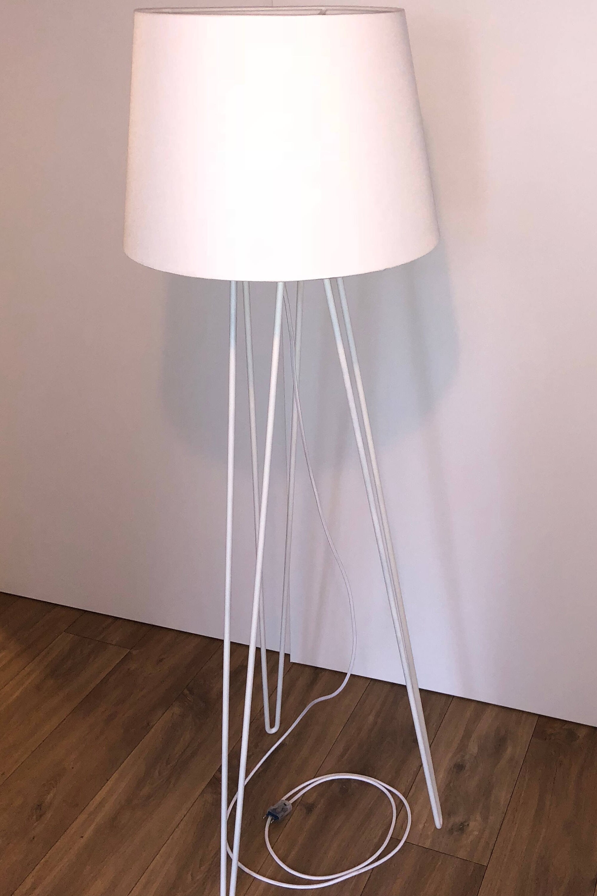 lampadaire Hairpinlamp