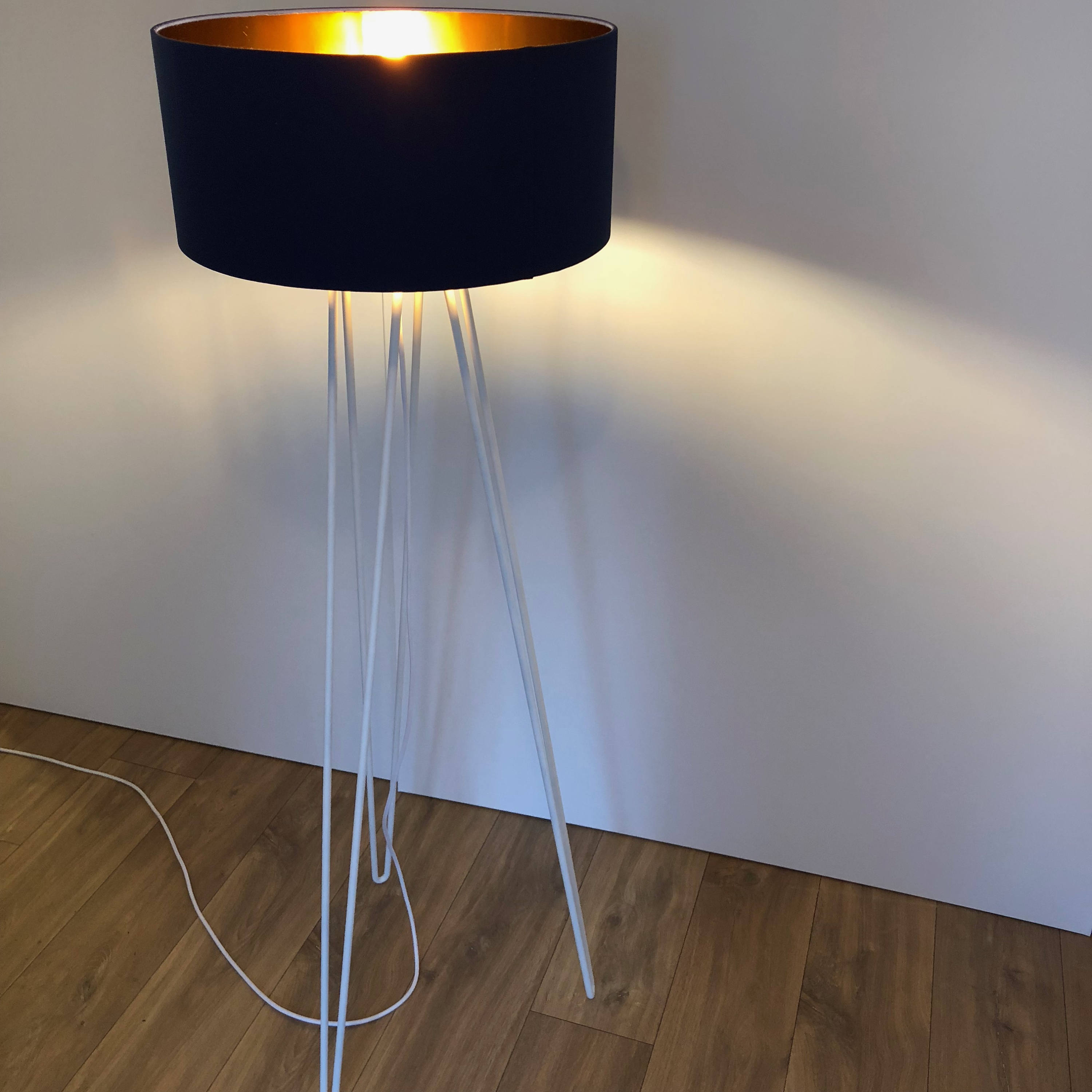 lampadaire Hairpinlamp