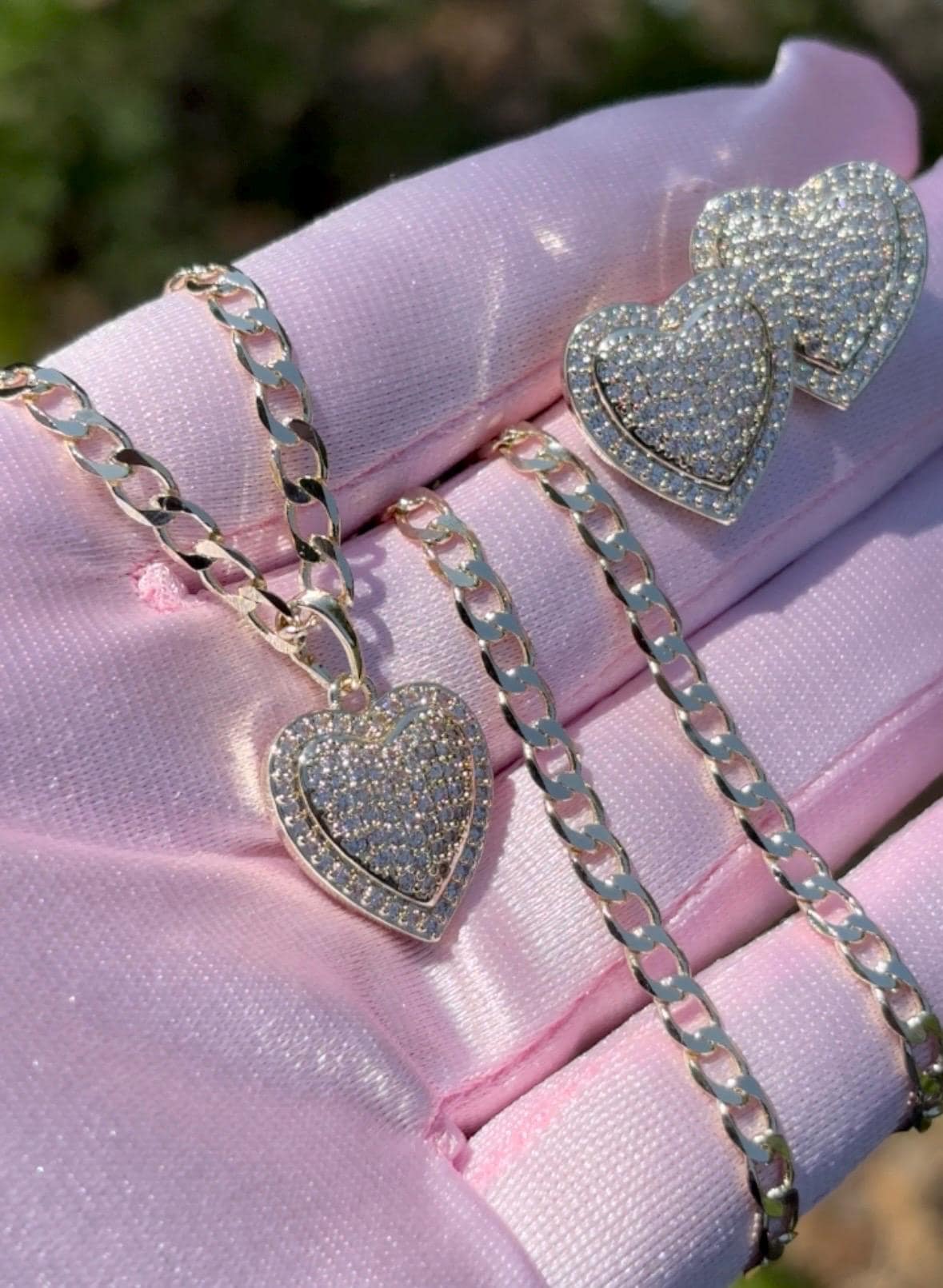 High Quality Gold Plated Heart Jewelry Set – Necklace & Earrings with Adjustable Chain"