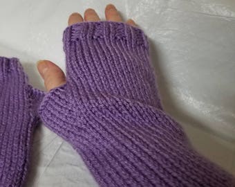 Knitted fingerless gloves