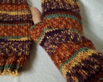 Knitted fingerless gloves