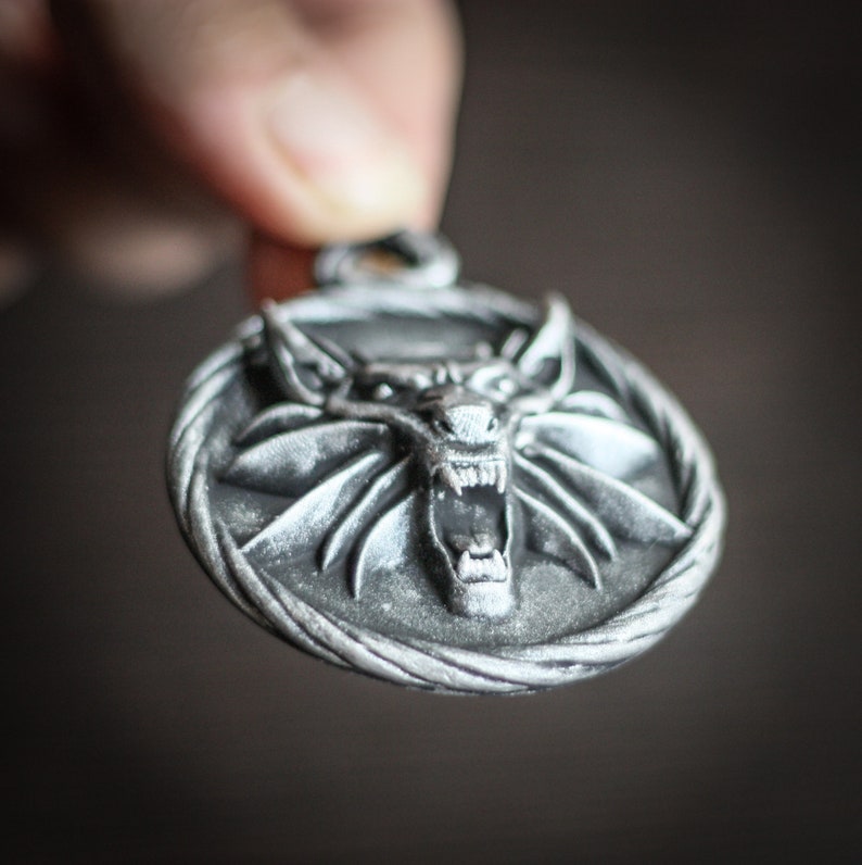 The Witcher 3 Wild Hunt Medallion and Chain wolf medallion Etsy