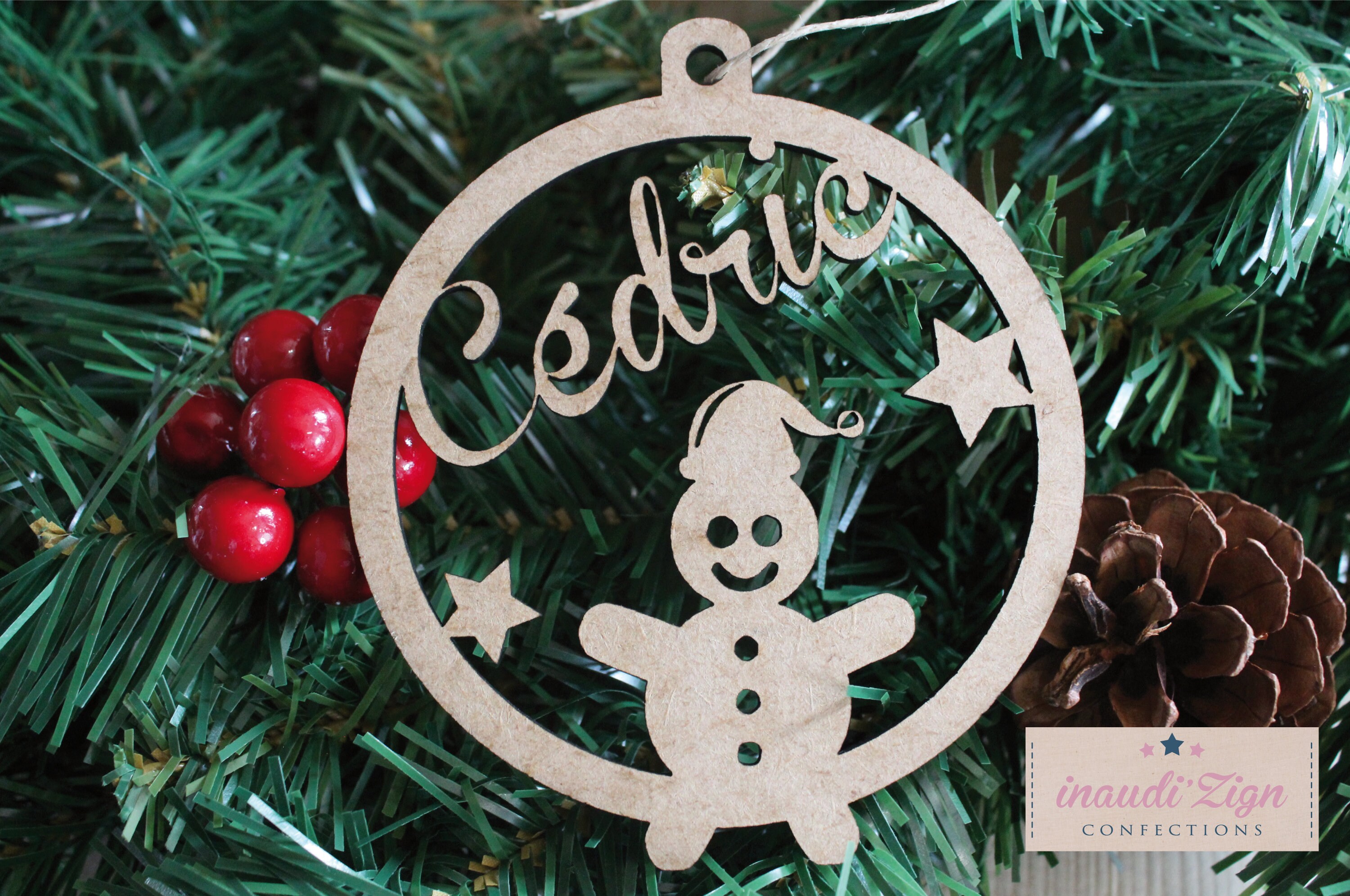 Boule de Noël avec Prénom Personnalisé Motif Biscuit Bonhomme