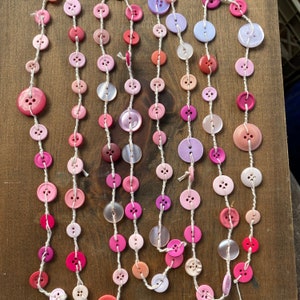 6FT Pink Button Garland, Farmhouse Garland, Primitive Garland, Country Garland, Primitive Decor, Country Decor, Mantel Garland, Farmhouse