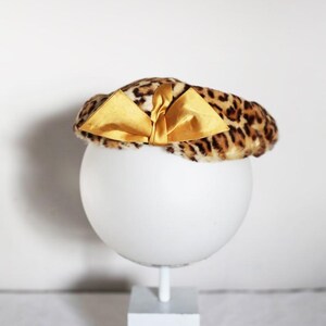 Vintage 1960s  display picture 3