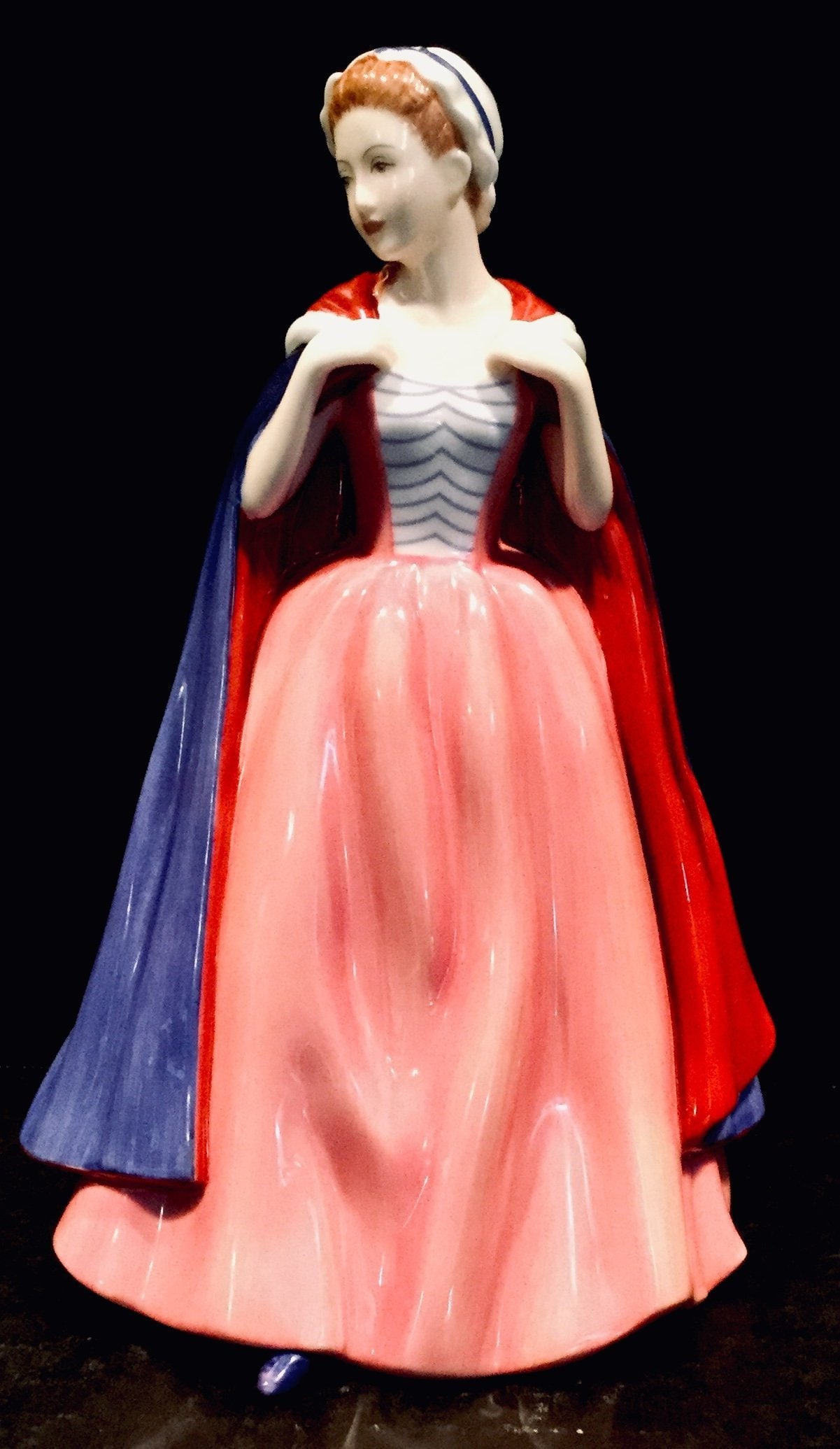 Royal Doulton Figurine Pretty Ladies Bess HN4863 Vintage Bone China