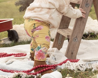 Winter Mustard Holiday Leggings, Winter Floral Leggings,  Baby/Toddler/Kids Pants, Girl Toddler Joggers, Leggings, Baby Girl Separates
