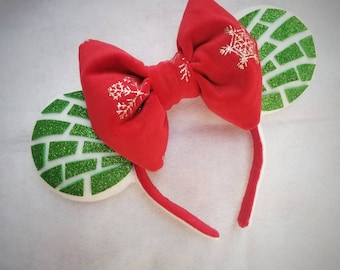 Christmas Green Glitter Concha Minnie Mouse Ears
