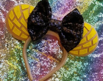 Yellow  Concha with Sequins Bow Minnie Mouse Ears