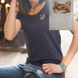 Tee shirt avec chat dans la poche best sale