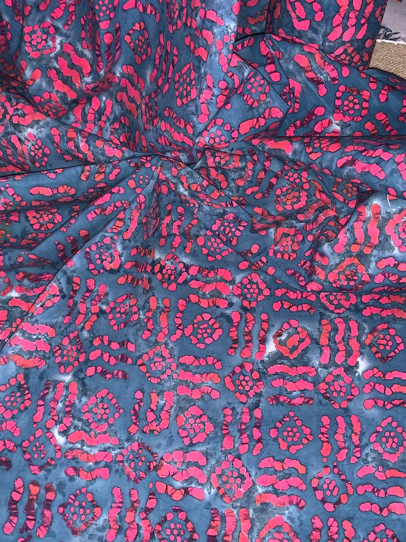 1 Meter navy pink batik tye /& dye 100/% Cotton fabric 45\u201d wide price 1 meter,