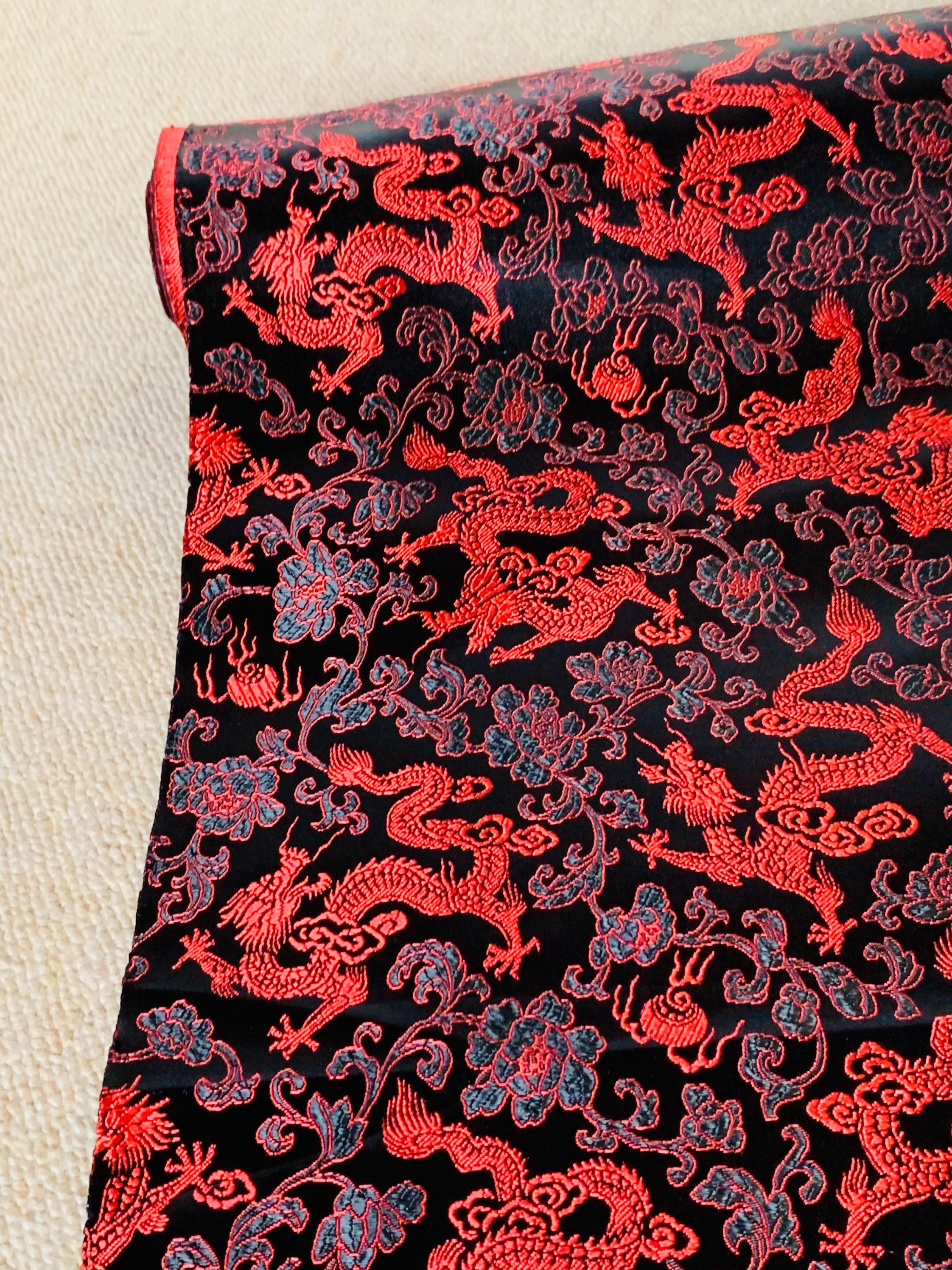Chinois Oriental mythique Dragon tissu japonais Noir Gris Rouge Matériel 