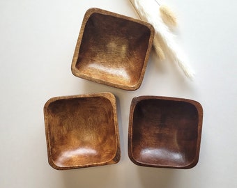 Set of Three Wood Vintage Catch-All Trays / 3 Small Wooden Decorative Trays