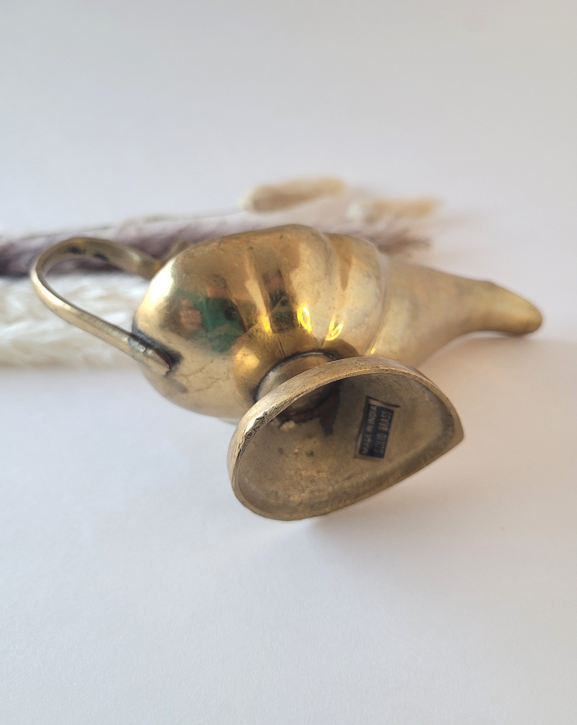 Vintage Solid Brass Genie Oil Lamp / Vintage Brass Aladdinstyle Oil