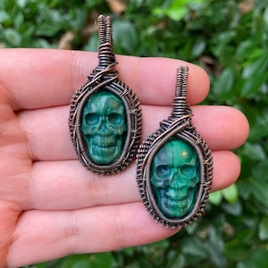 CEREBRAL CHARM PENDANT// Wire Wrapped Jewelry// Wire Wrapped Necklace// Malachite Skull// Malachite Pendant// Malachite// Crystal Pendant