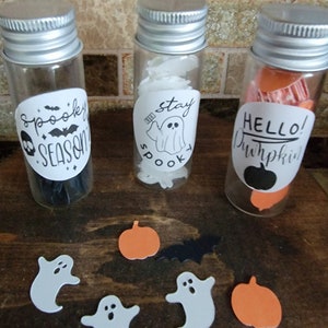 Mini confeti, confeti de Halloween, confeti de fantasmas, confeti de murciélagos, confeti de calabaza, decoración de frascos de vidrio en miniatura, decoración de Halloween, mini botellas de vidrio