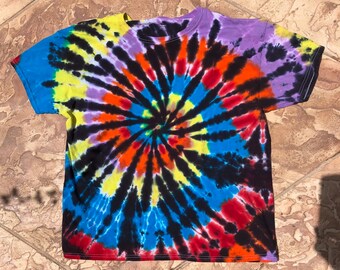 aurora green tie dye shirt